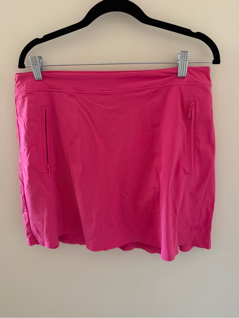 G/FORE Hot Pink Golf Skort with Zip Pockets
